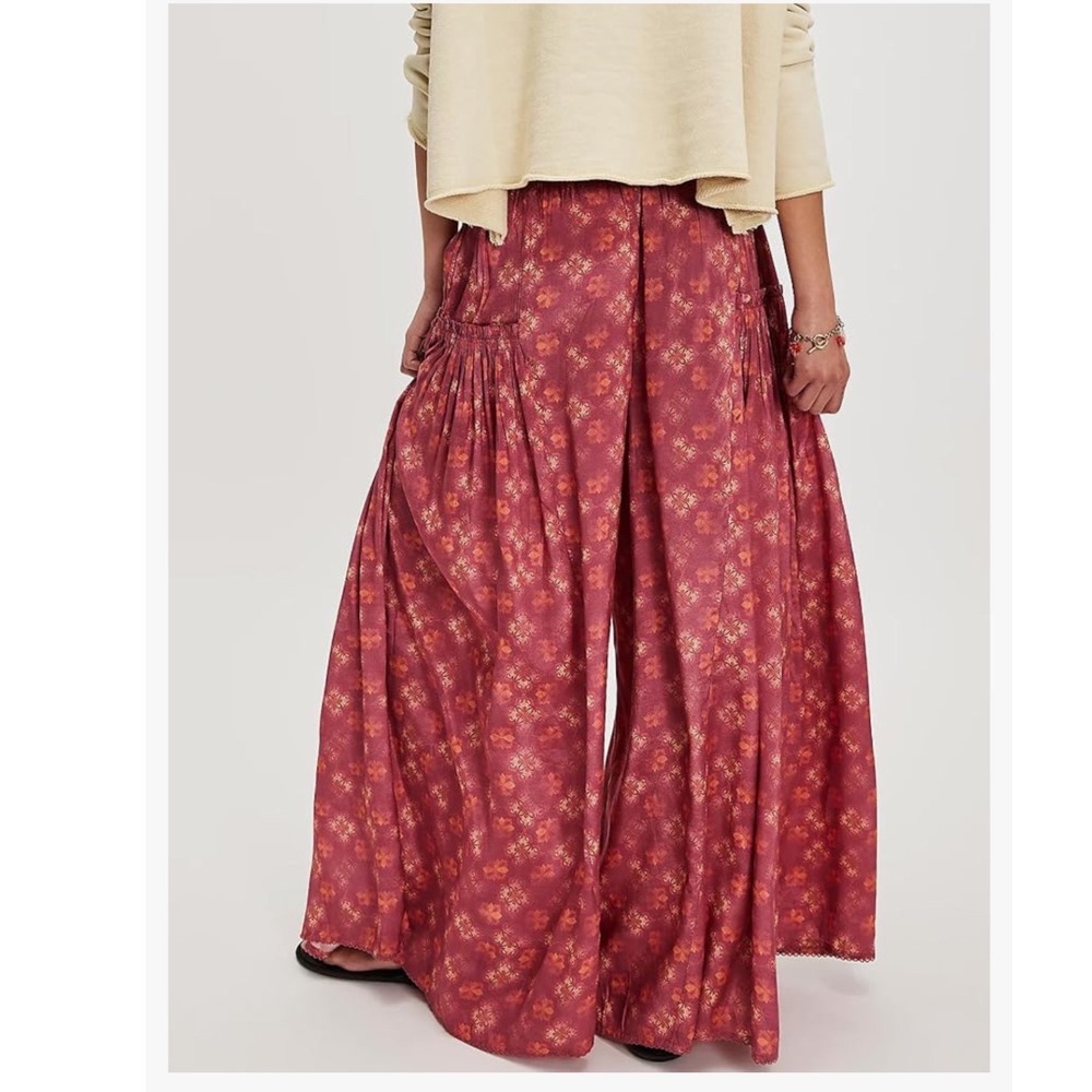 Free People Super Wide Leg pants XS Floral Beach Boho Pink Satin